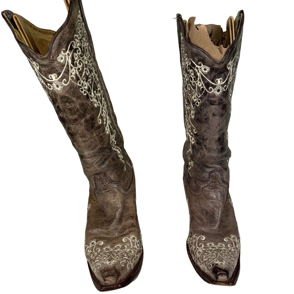 Corral Women’s size 8.5 M Brown Crater Bone Embroidery Cowboy Boots A1094